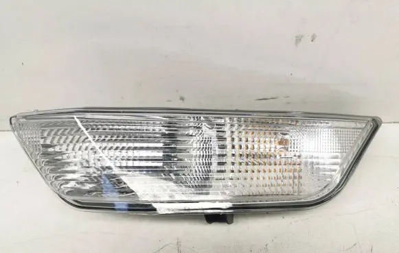 Ford Mustang VI Front indicator light FR3B13200A