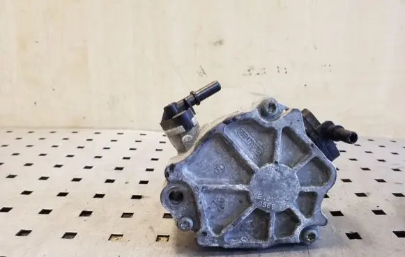 Peugeot 508 Vacuum pump 9684786780