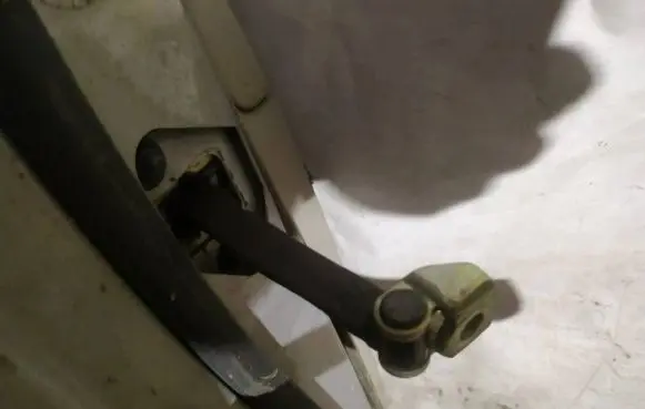 Volvo S80 Rear door check strap stopper