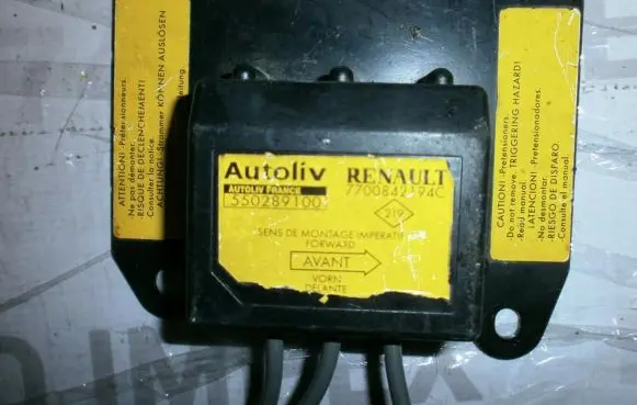 Renault Laguna I Airbag control unit/module 7700842194c 550289100