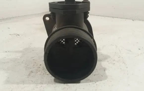 Volkswagen PASSAT B5 Mass air flow meter 028906461 0281002216