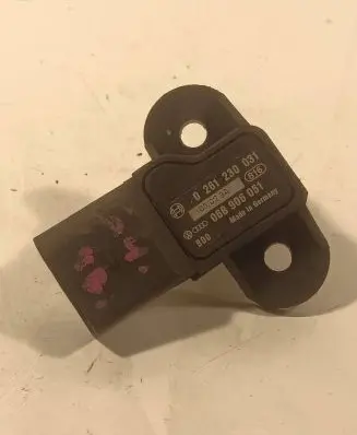 Volkswagen Golf IV Air pressure sensor 06B906051 0261230031 05023A