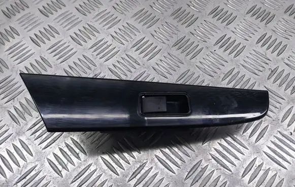 Mazda 3 I Quarter vent window switch 03123111
