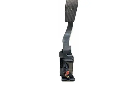 Opel Insignia B Accelerator throttle pedal 84657611
