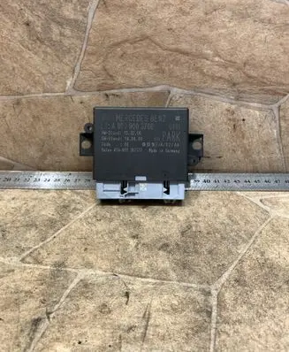 Mercedes-Benz E W212 Parking PDC control unit/module A0009003706