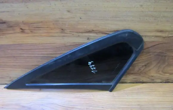 Volvo S80 Rear side window