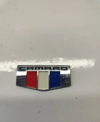 Chevrolet Camaro Fender model badge letters 84233236