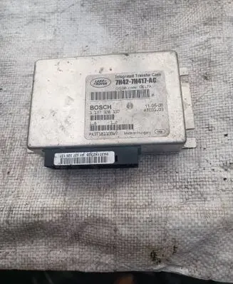 Land Rover Discovery 3 - LR3 Transfer box differential control unit 7H427H417AC 1137328137 PA3T18110067