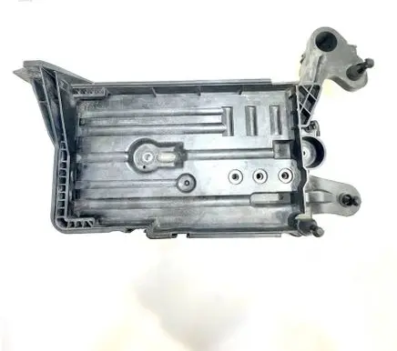 Skoda Octavia Mk3 (5E) Battery tray 5Q0915321H 3D0915331J