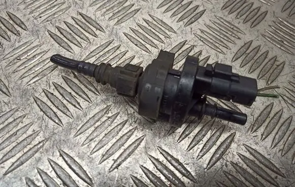 Renault Megane II Valve vacuum 