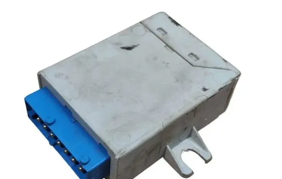 BMW 3 E36 Window wiper relay 61358357093 711370 S01SW