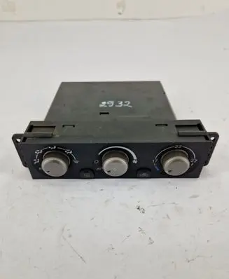 Mitsubishi Pajero Climate control unit MR958005