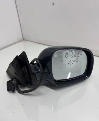 Volkswagen PASSAT B5 Front door electric wing mirror 3B0867834