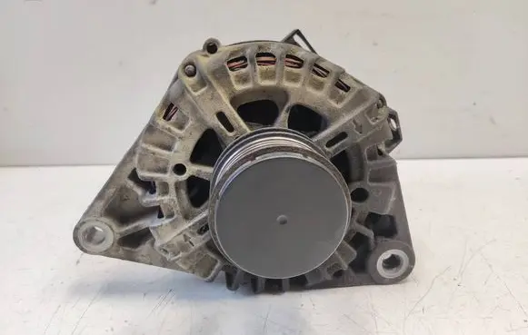 Hyundai i40 Generator/alternator 373002A800 62609674 2609674