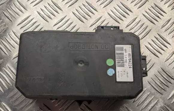 Fiat Stilo Door control unit/module 46784224