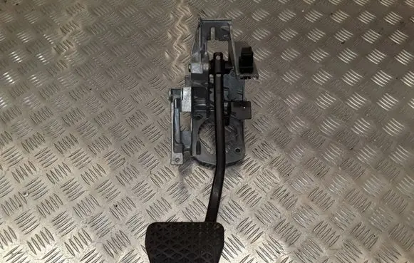 BMW 3 E92 E93 Brake pedal 6778979 42322503 678711