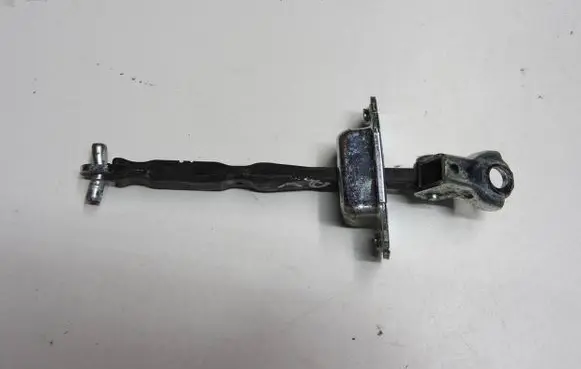 Suzuki SX4 Front door check strap stopper 