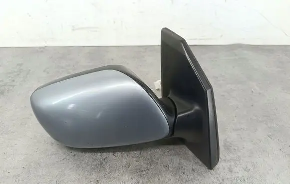 Toyota Corolla E120 E130 Front door electric wing mirror E11015440