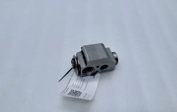 Air conditioning (A/C) expansion valve