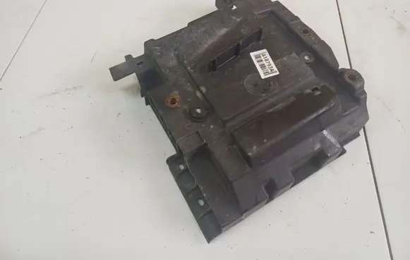 Battery box tray