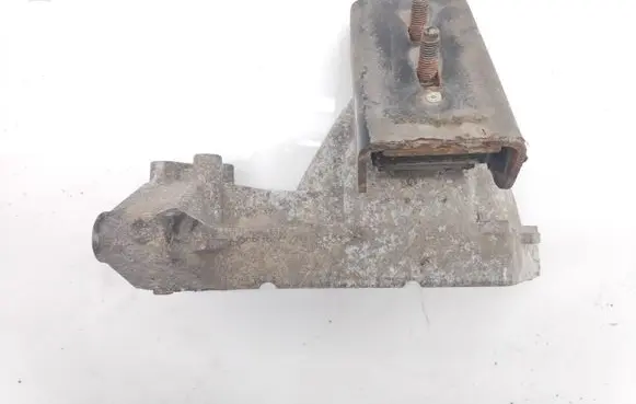 Iveco Daily 35 - 40.10 Engine mounting bracket 500376601