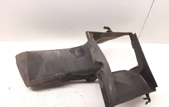 Audi A4 S4 B7 8E 8H Intercooler air channel guide 8E0117335
