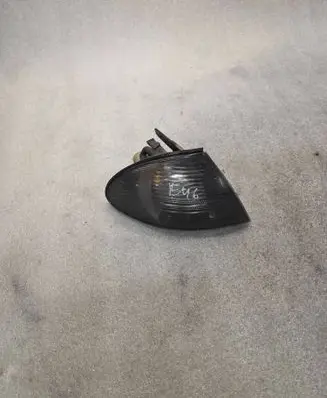 Front indicator light