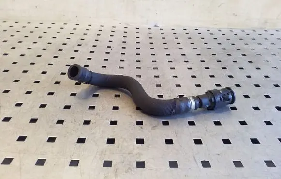 BMW X5 E70 Engine coolant pipe/hose