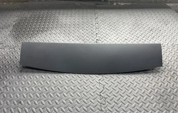 Opel Mokka X Tailgate/trunk upper cover trim 95394649