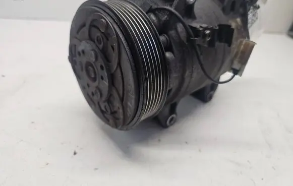 Volvo S60 Air conditioning (A/C) compressor (pump) 8708581