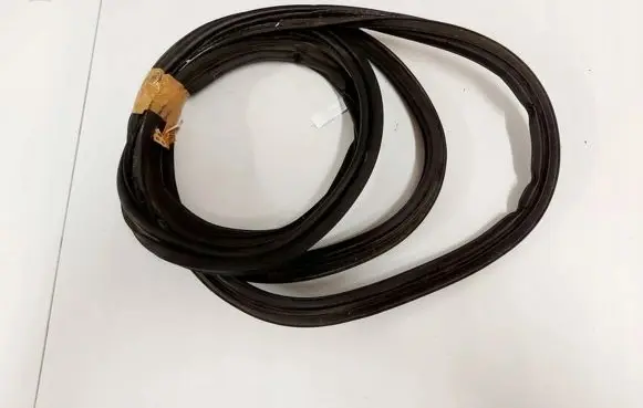 Opel Ampera Seal rubber (tailgate) 