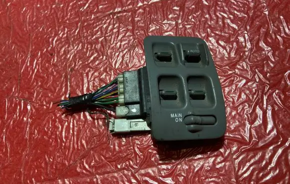 Honda CR-V Electric window control switch M16407