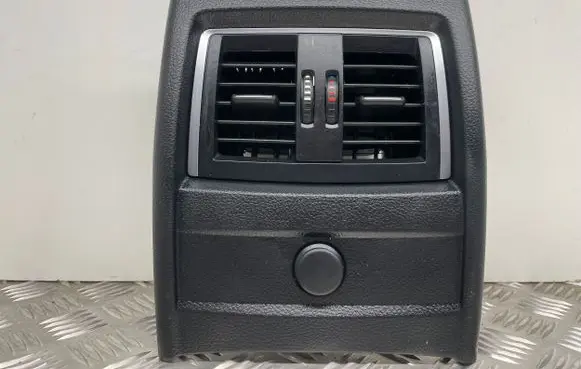 BMW 4 F36 Gran coupe Rear air vent grill 9333675 9218909