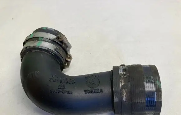 Volvo XC60 Intercooler hose/pipe 30751920