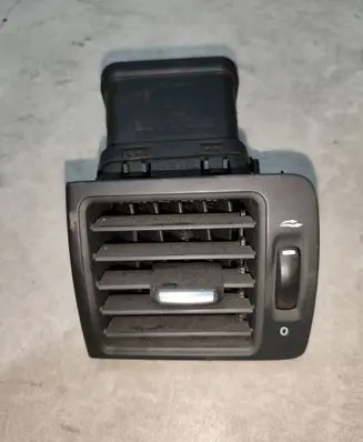 Volvo V50 Dashboard side air vent grill/cover trim 506001
