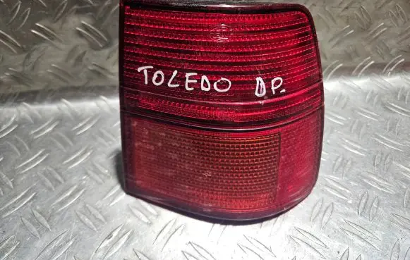 Seat Toledo I (1L) Rear/tail lights 96164800