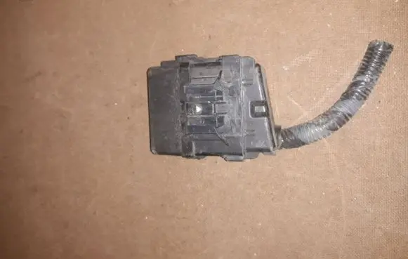 Toyota Corolla E160 E170 Fuse module 7191