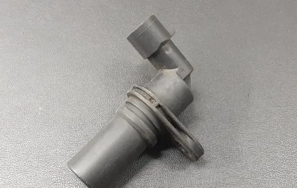 Opel Corsa D Crankshaft position sensor 73502752