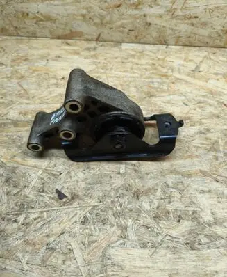 Fiat 500E Engine mount bracket 05062083AC