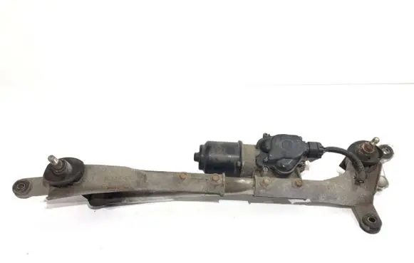 Subaru Outback Front wiper linkage and motor 38379-BL