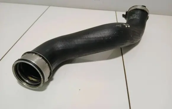 Audi A4 S4 B7 8E 8H Intercooler hose/pipe 8E0145737F PXO112511