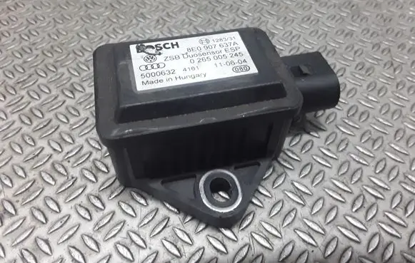 Audi A4 S4 B6 8E 8H ESP acceleration yaw rate sensor 8E0907673A