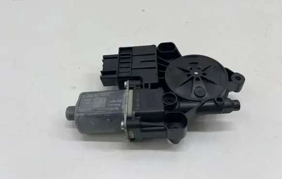 Volkswagen T-Cross Front door window regulator motor 2Q2959405G
