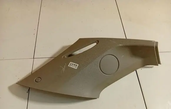 Cadillac SRX (D) pillar trim (bottom) 1GA0150262