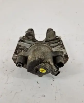 Volkswagen PASSAT B6 Front brake caliper 