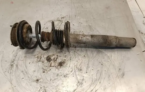 BMW 5 E60 E61 Front shock absorber with coil spring