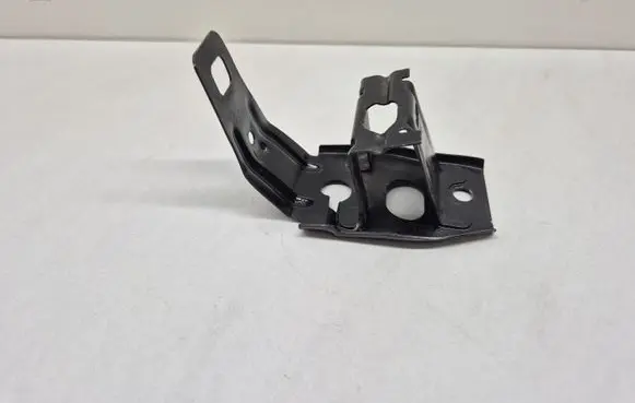 Porsche Cayenne (92A) Other engine bay part 7P5807126