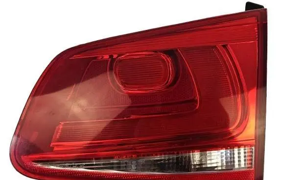 Volkswagen Touareg II Tailgate rear/tail lights 7p6945094c