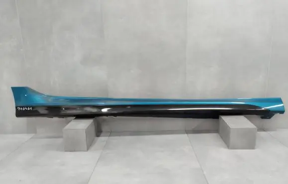 Front sill (body part)