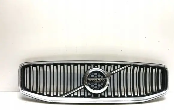 Volvo V60 Front bumper upper radiator grill 32132225